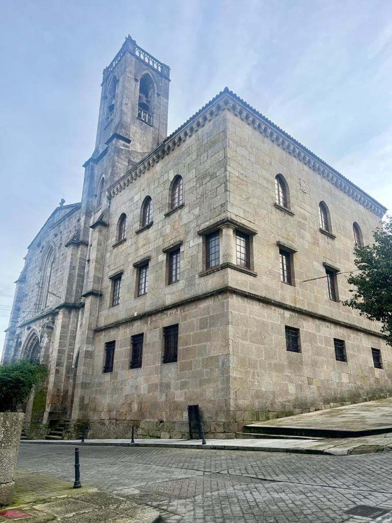 Parada Do Camino De Santiago Betanzos Extérieur photo